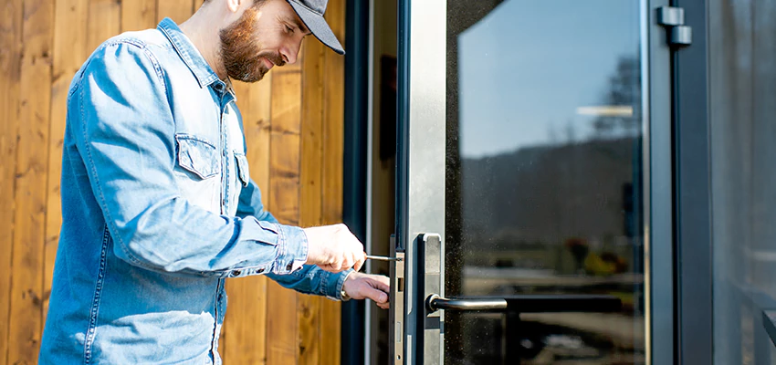 Frameless Glass Storefront Door Locks Replacement in Park Ridge