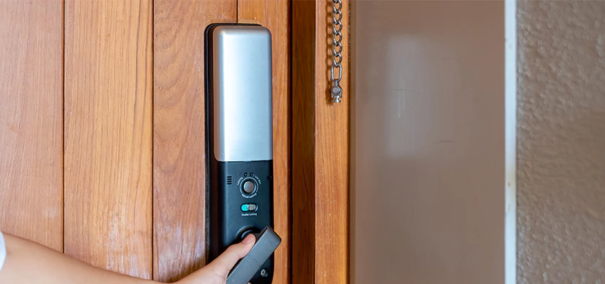 Home Security Electronic Locks Upgrades in Park Ridge